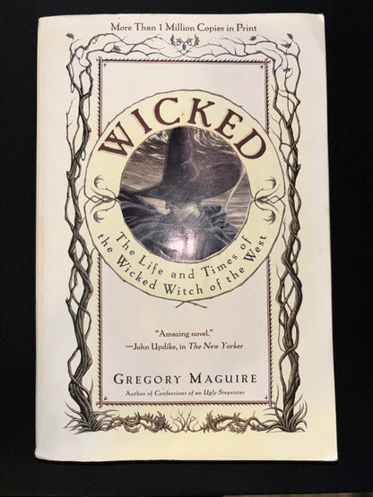 Wicked: The Life and Times of the Wicked Witch of the West - Gregory Maguire | Pre-Owned Paperback - Very Good Condition