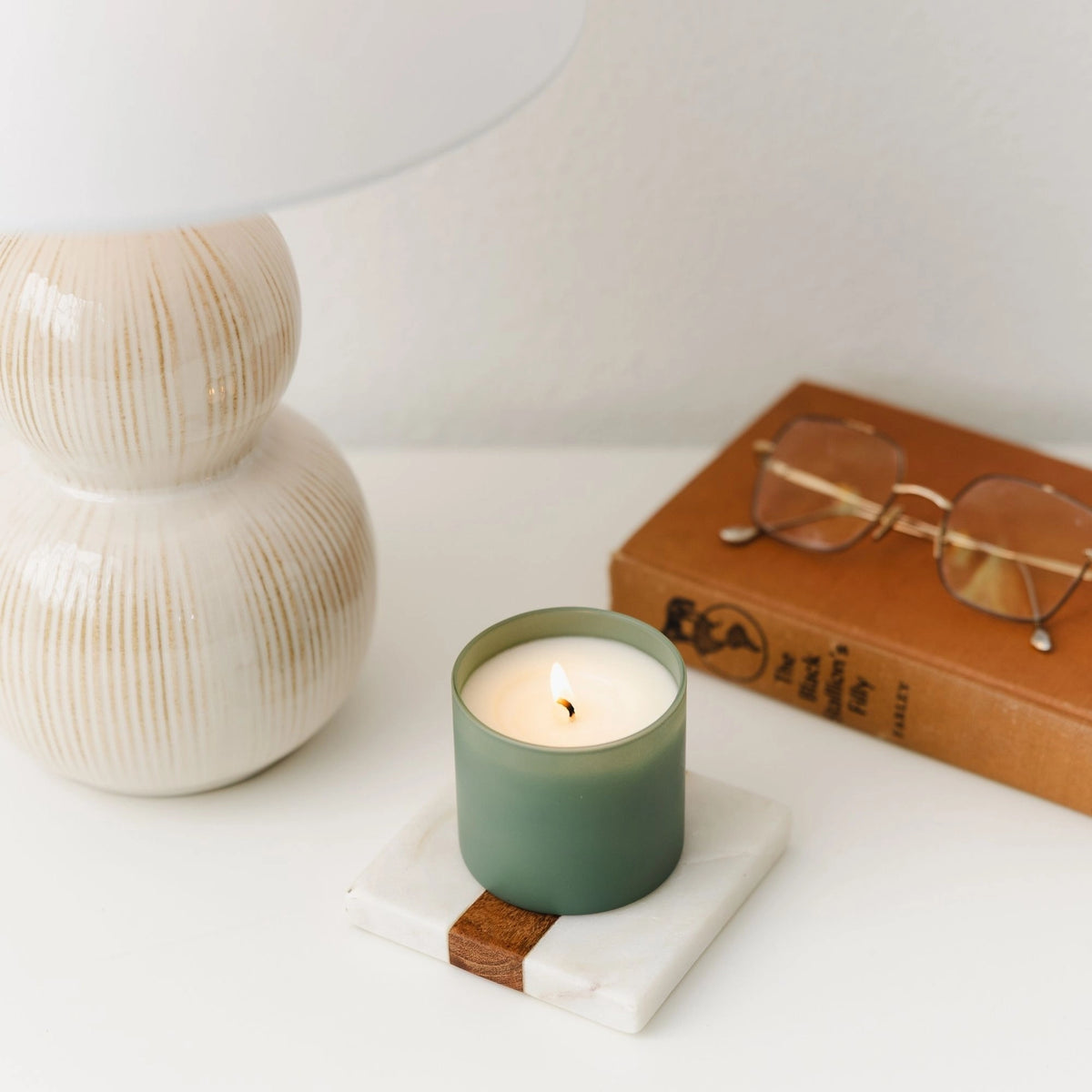 100% soy wax candle, Evergreen + Eucalyptus, 5.3 oz, Non-toxic dye & paraben free